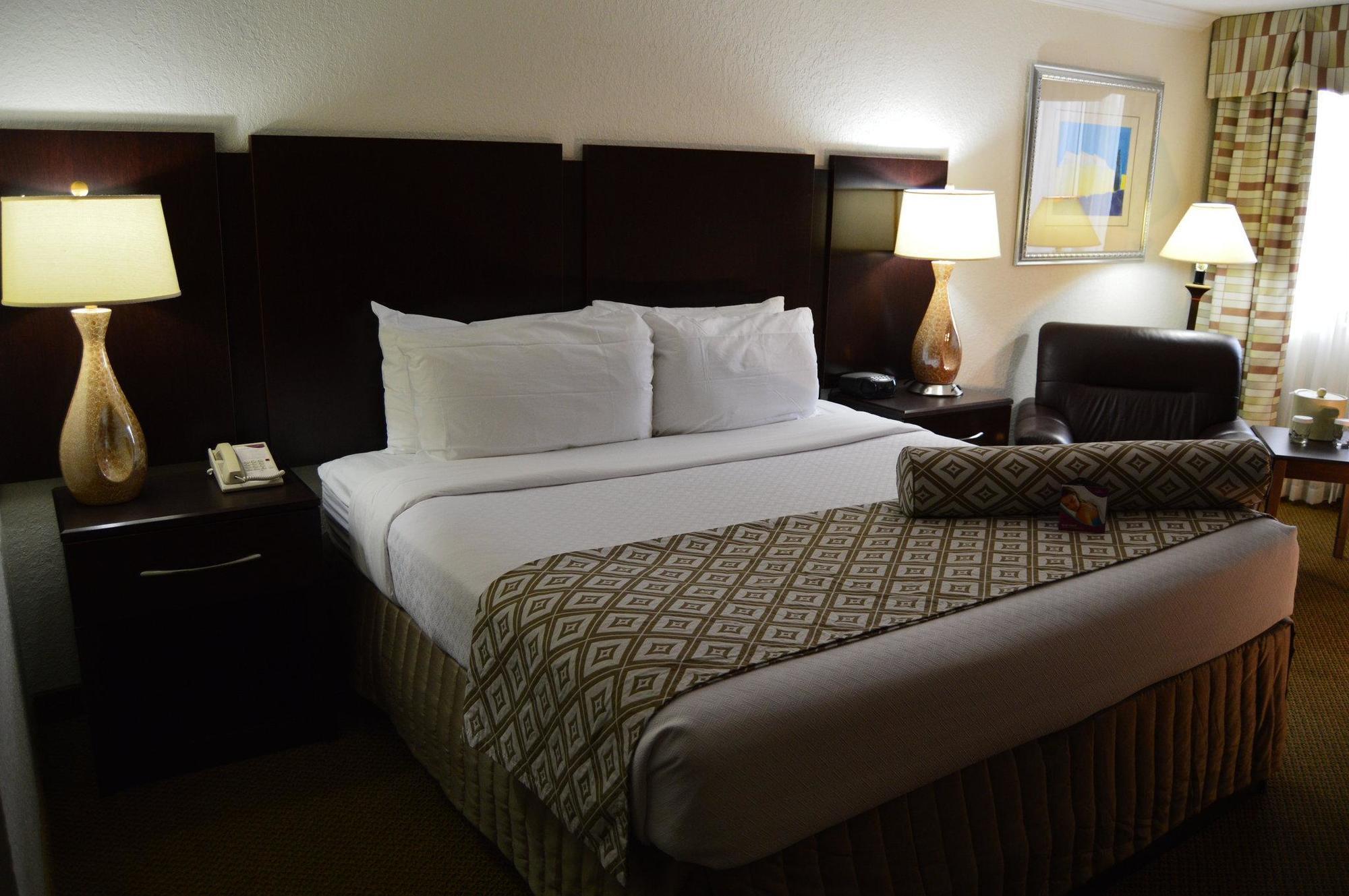 Four Points By Sheraton Detroit Novi Exterior foto