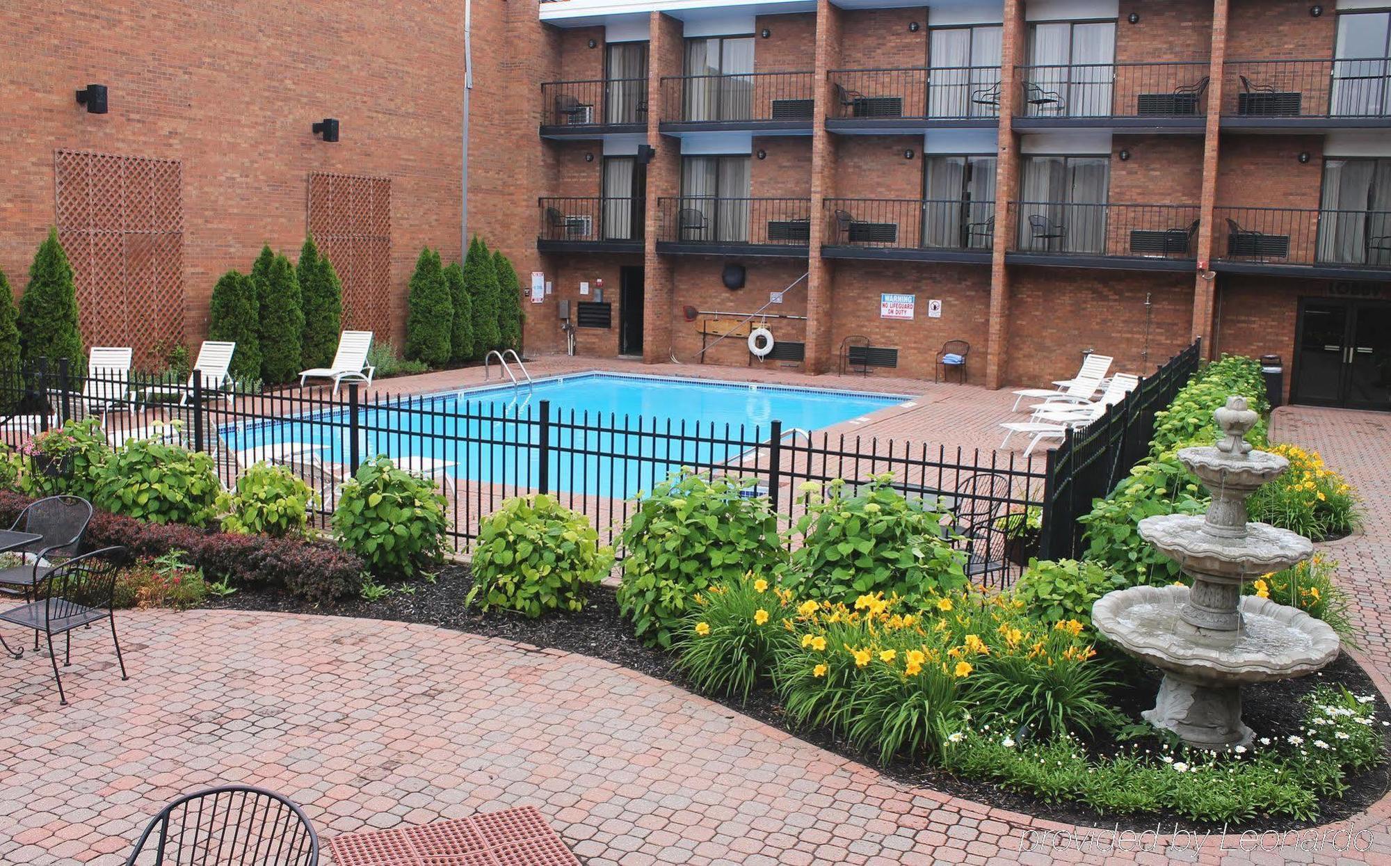 Four Points By Sheraton Detroit Novi Exterior foto