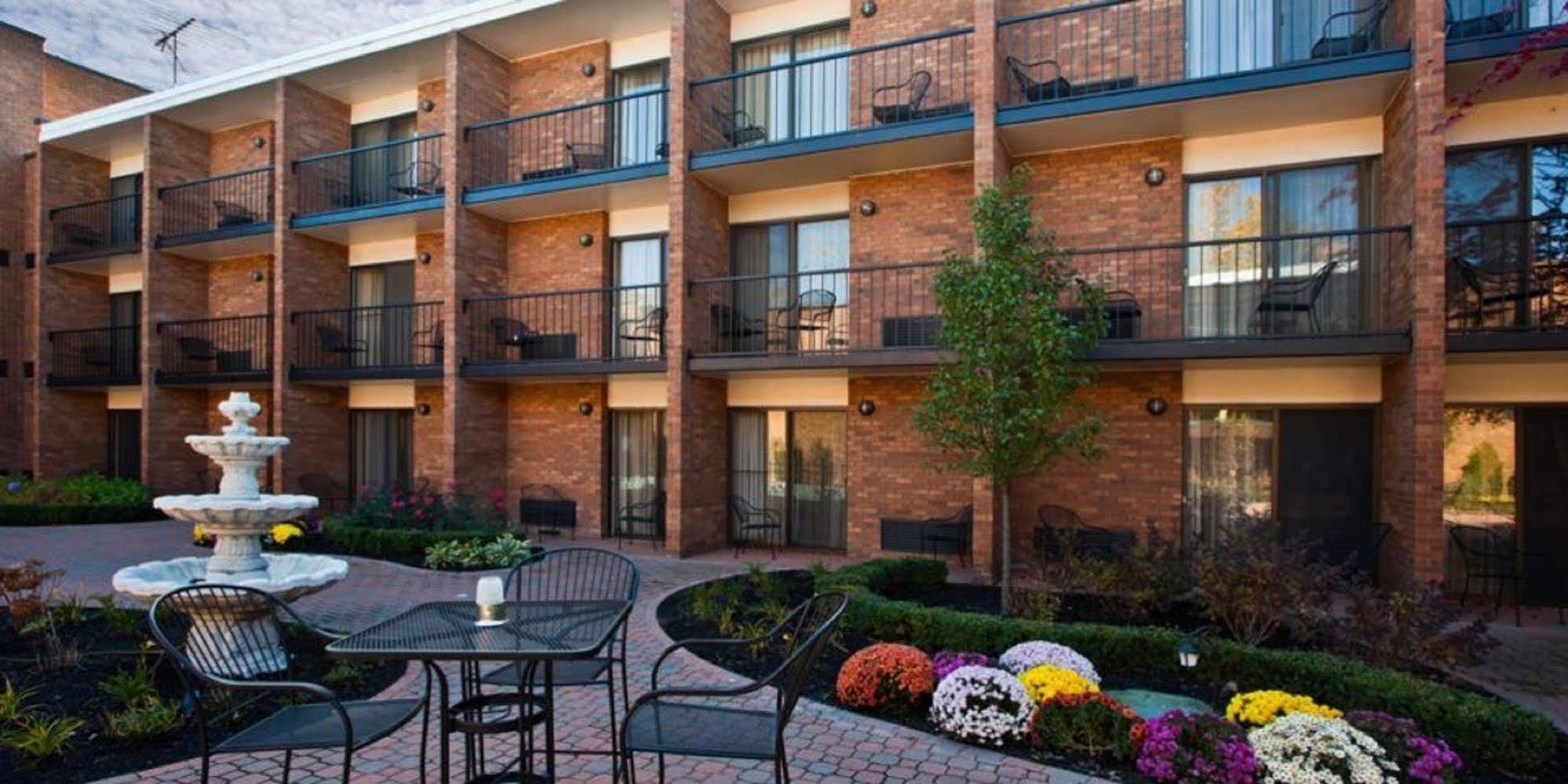 Four Points By Sheraton Detroit Novi Exterior foto